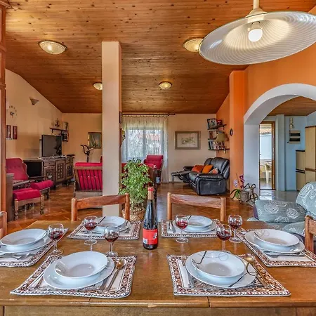Apartment Lorencin Milka *