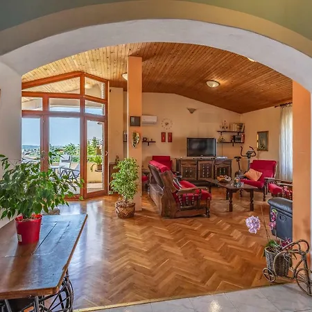 Lorencin Milka Apartment Medulin