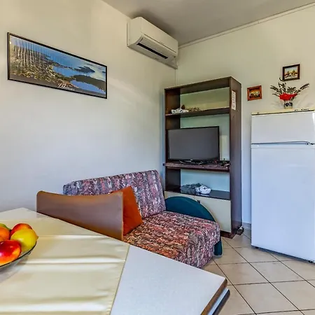 Apartment Lorencin Milka