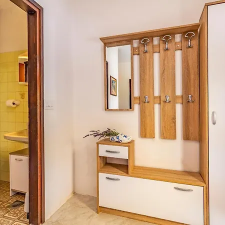 Lorencin Milka Appartamento *